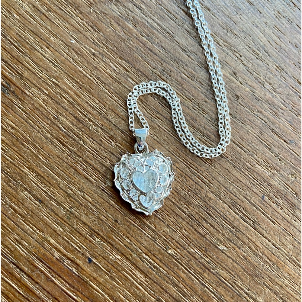 925 silver plated heart necklace NWT